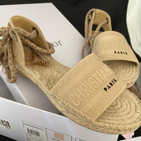 🔥sold🔥Christian Dior Rubber Lace-up Logo Sandals - Picture 3 of 10
